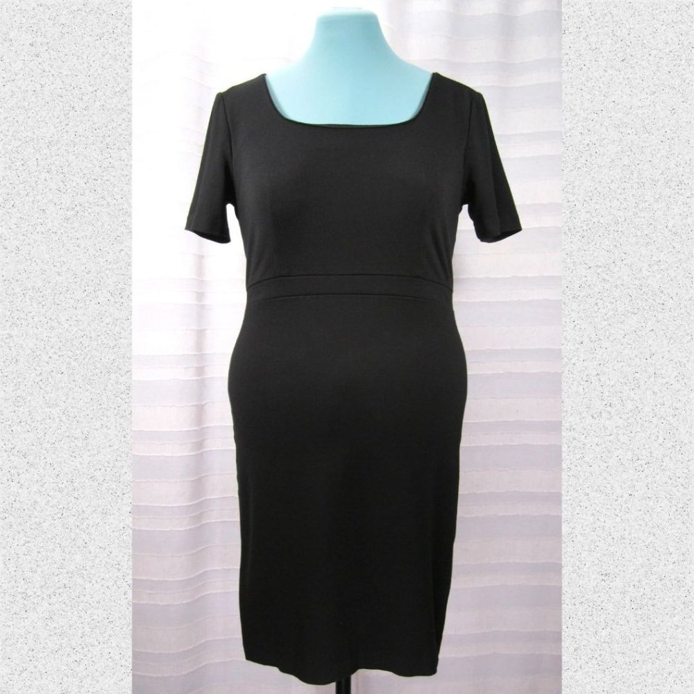 Black Stile Benetton Square-Neck Viscose Blend Minidress - M